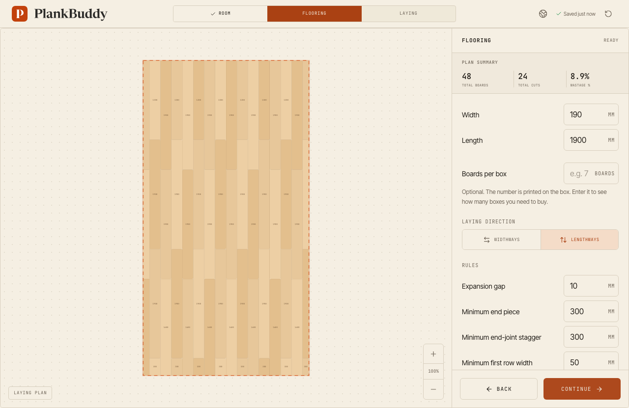 The laying plan in PlankBuddy for a 5.5 × 2.9 m room with 1900 × 190 mm engineered timber boards: 16 rows, 48 boards and 24 cuts.